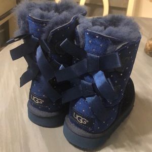 EUC - UGG Bailey - Navy Velvet - Size Toddler 10